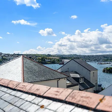 Waterside House With Sea Views * Flushing